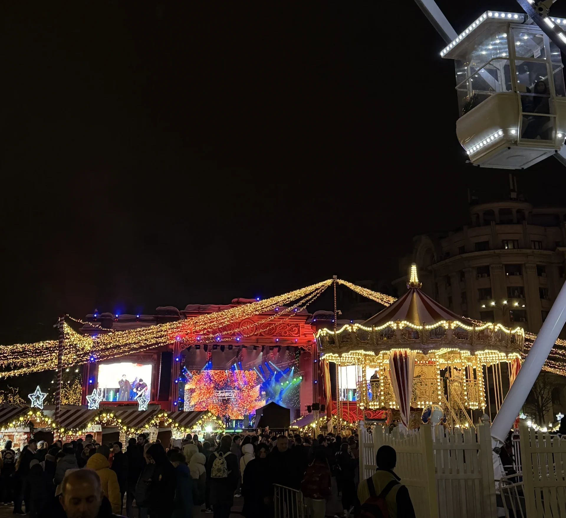 Târgul de Crăciun din Piața Constituției